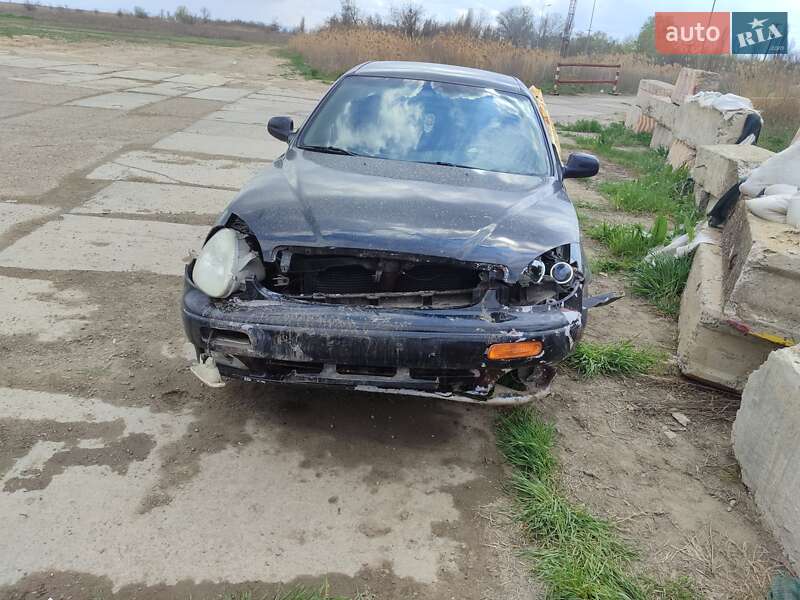Седан Daewoo Leganza 2001 в Рени