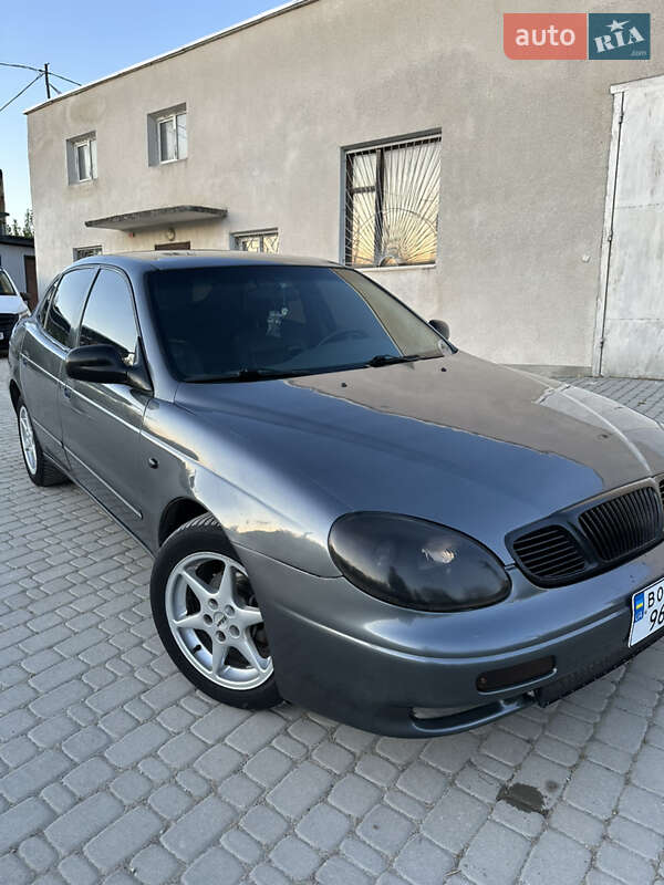 Седан Daewoo Leganza 2001 в Борщеве