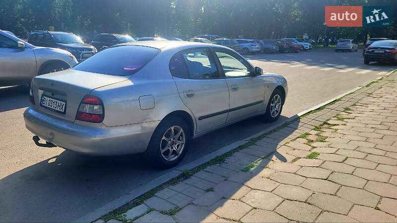 Седан Daewoo Leganza 1998 в Полтаві