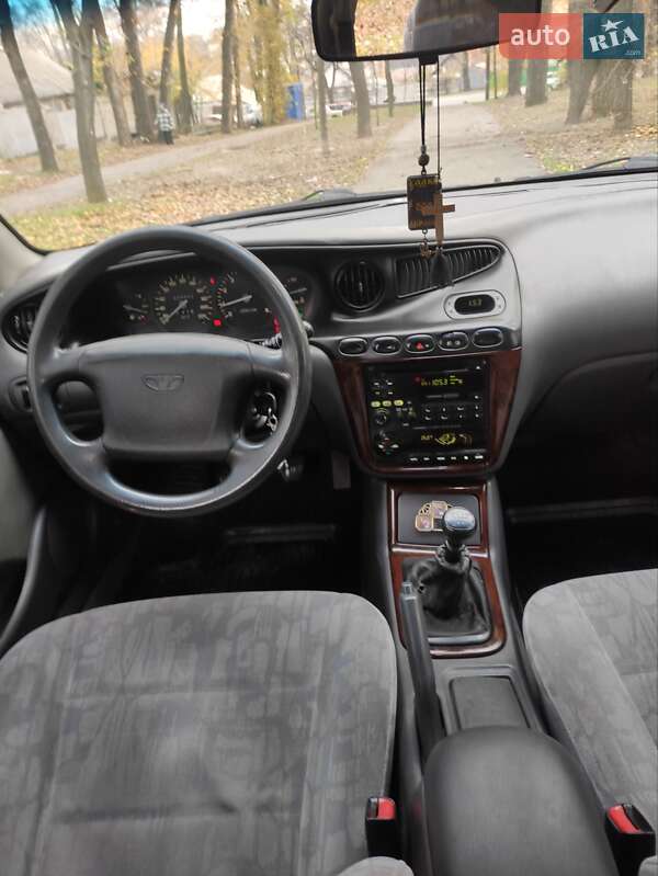 Седан Daewoo Leganza 1998 в Дніпрі