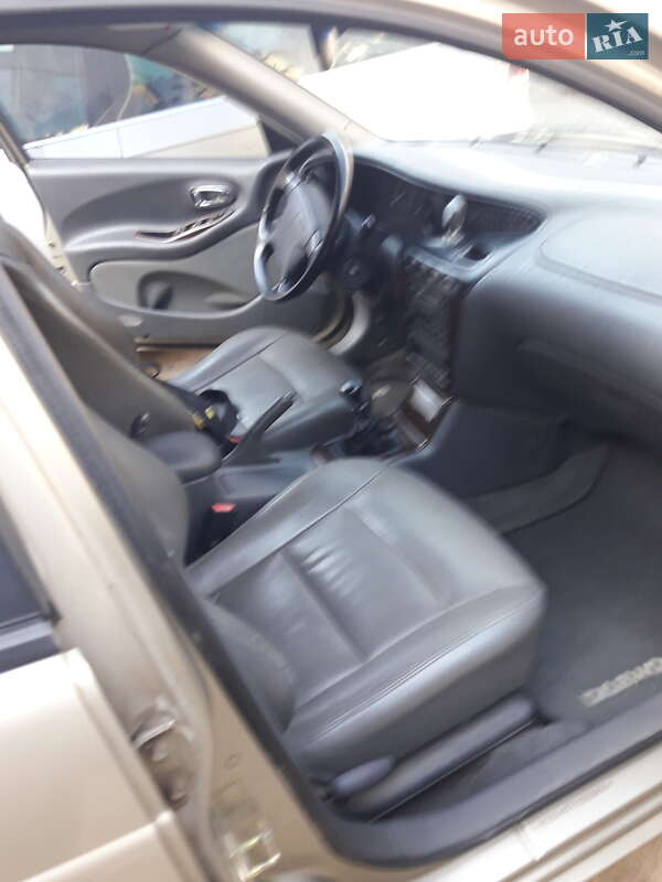 Седан Daewoo Leganza 2001 в Миколаєві