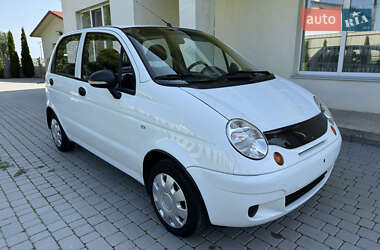 Хэтчбек Daewoo Matiz 2013 в 