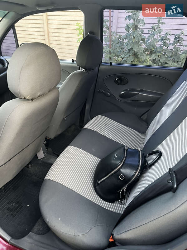 Хетчбек Daewoo Matiz 2011 в Кам'янському