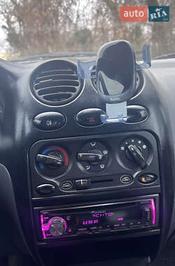 Хэтчбек Daewoo Matiz 2011 в 