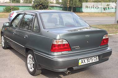 Седан Daewoo Nexia 1996 в Харькове