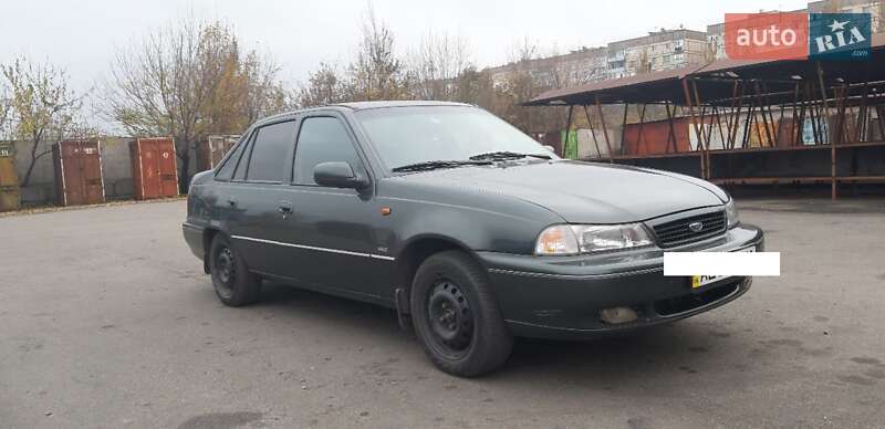 Седан Daewoo Nexia 1997 в Кривому Розі