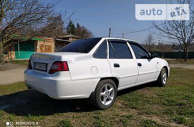 Седан Daewoo Nexia 2012 в 