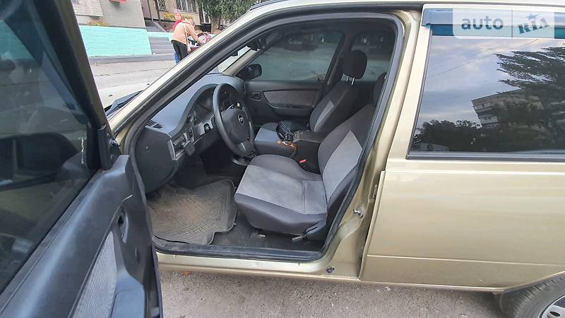 Седан Daewoo Nexia 2009 в Днепре