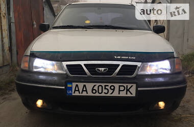 Седан Daewoo Nexia 2008 в Киеве