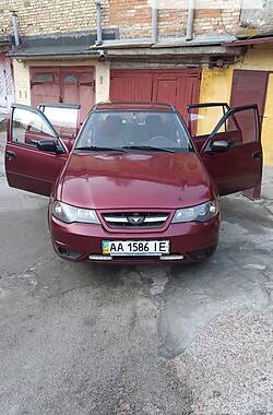 Седан Daewoo Nexia 2008 в Киеве