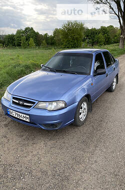 Седан Daewoo Nexia 2008 в Львове