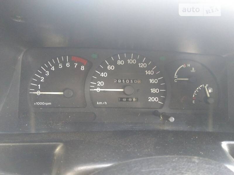 Седан Daewoo Nexia 2006 в Львове