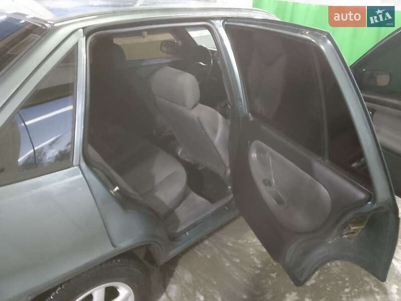 Седан Daewoo Nexia 1997 в Кривом Роге