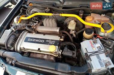 Седан Daewoo Nexia 1996 в 