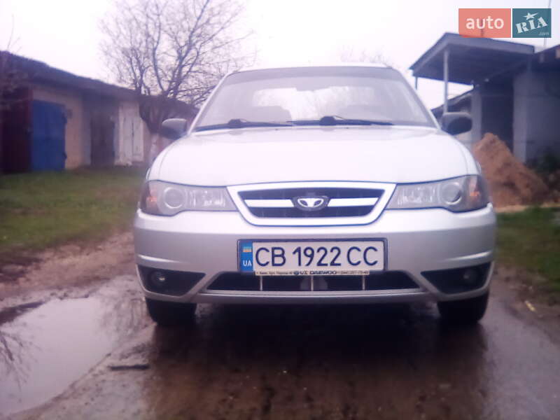 Седан Daewoo Nexia 2009 в Городне