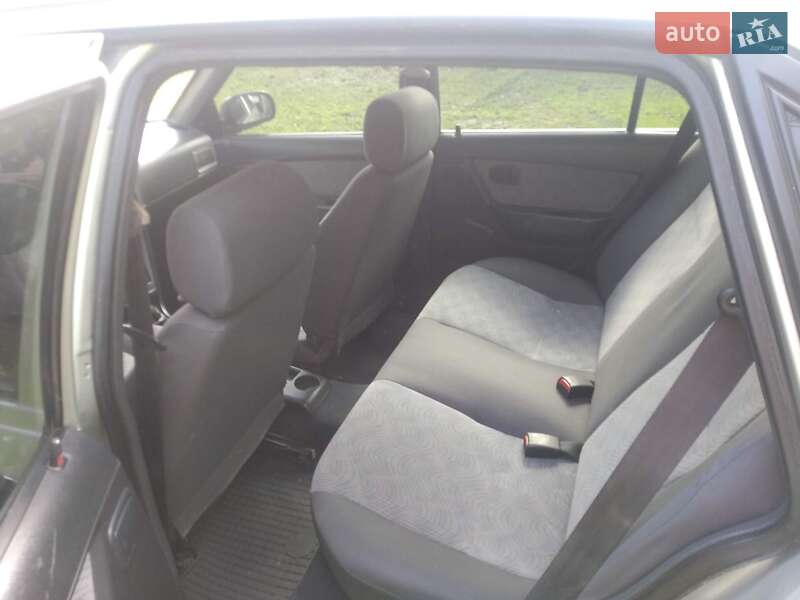 Седан Daewoo Nexia 2009 в Черкассах