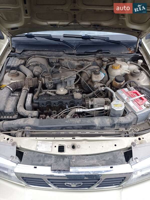 Седан Daewoo Nexia 2006 в Чернівцях