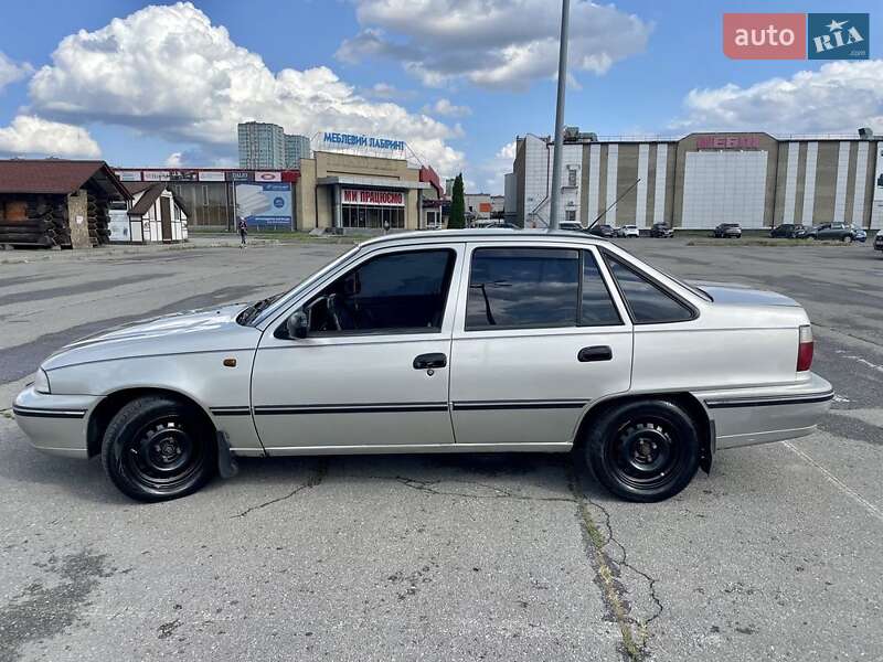Седан Daewoo Nexia 2007 в Харькове