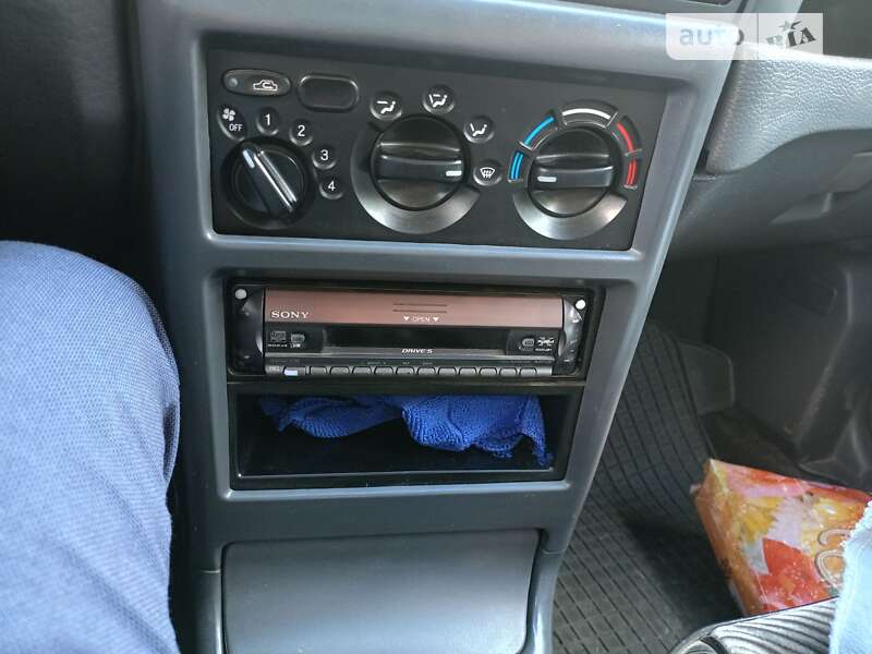 Седан Daewoo Nexia 2006 в Черновцах