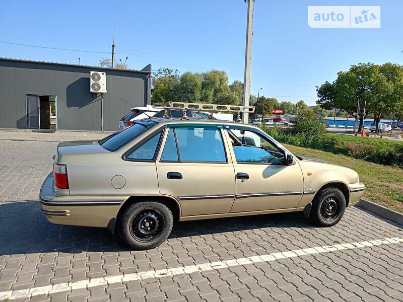 Седан Daewoo Nexia 2006 в Черновцах