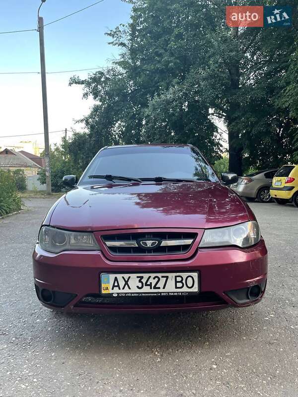 Седан Daewoo Nexia 2008 в Харькове