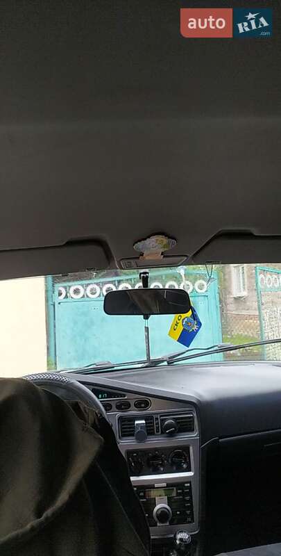 Седан Daewoo Nexia 2011 в Яворові