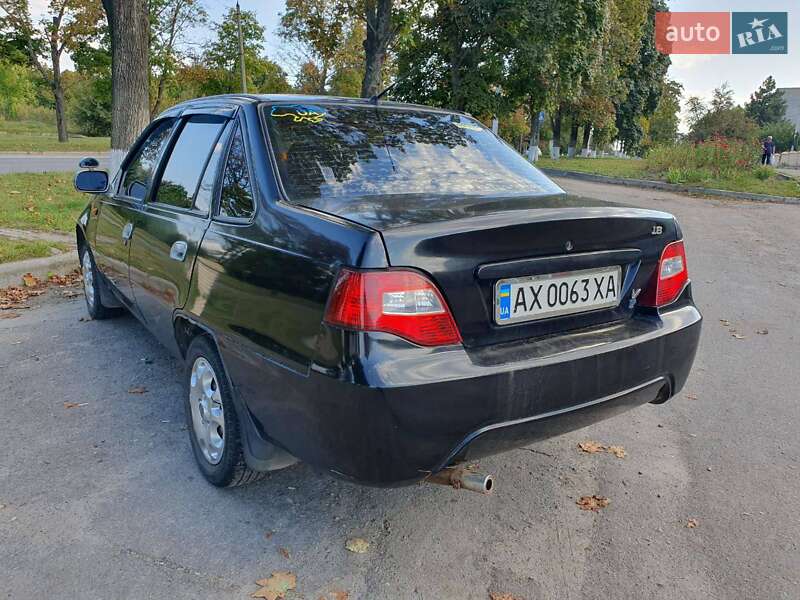 Седан Daewoo Nexia 2010 в Харькове