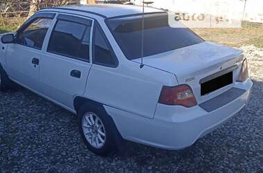 Седан Daewoo Nexia 1996 в Городенке