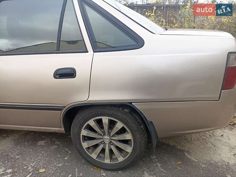 Седан Daewoo Nexia 2008 в Киеве