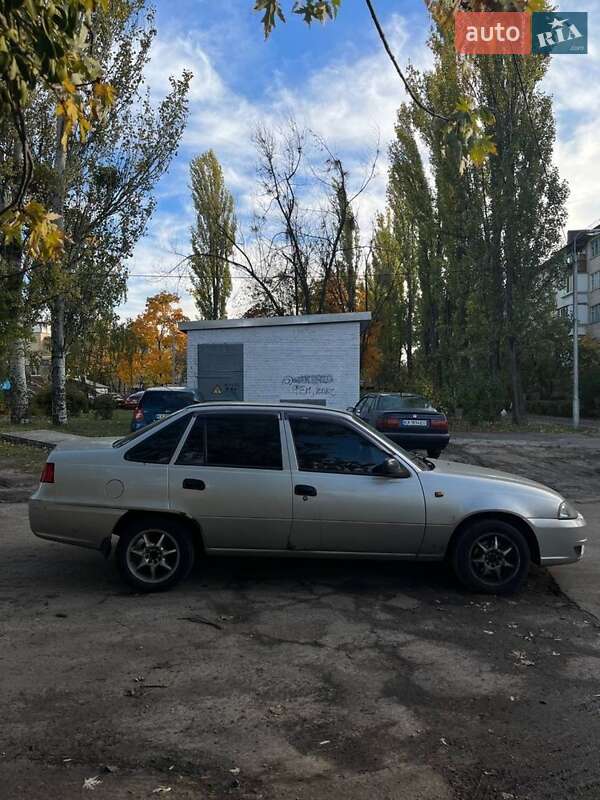 Седан Daewoo Nexia 2008 в Киеве фото 4 Седан Daewoo Nexia 2008 в Киеве