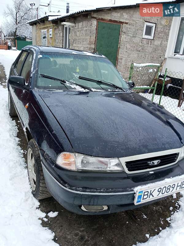 Седан Daewoo Nexia 2007 в Сарнах