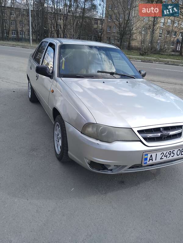 Седан Daewoo Nexia 2008 в Ирпене