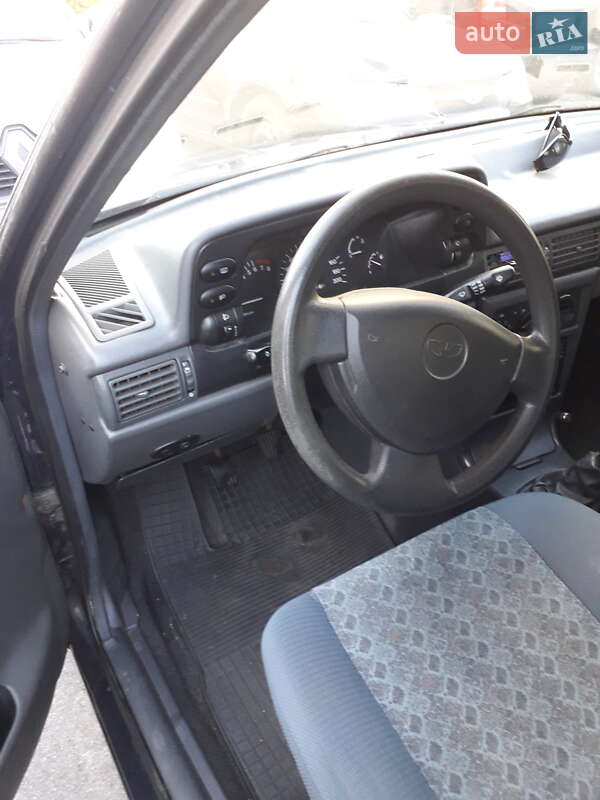 Седан Daewoo Nexia 2007 в Києві