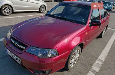 Седан Daewoo Nexia 2011 в 