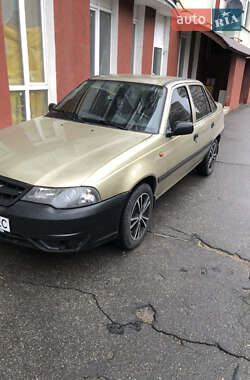 Седан Daewoo Nexia 2011 в 