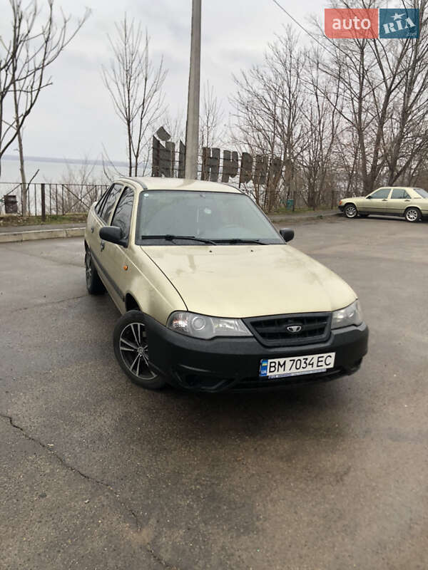 Седан Daewoo Nexia 2011 в Николаеве