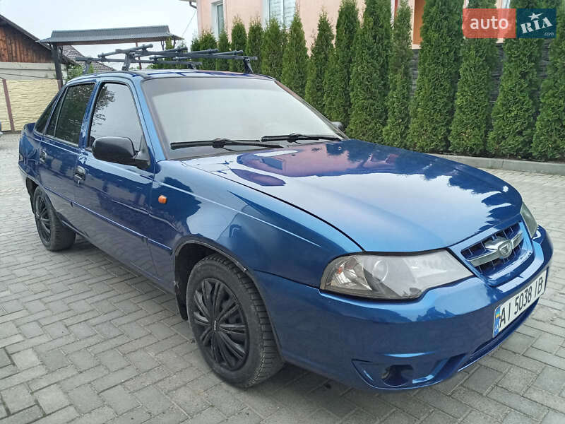 Седан Daewoo Nexia 2010 в Косове