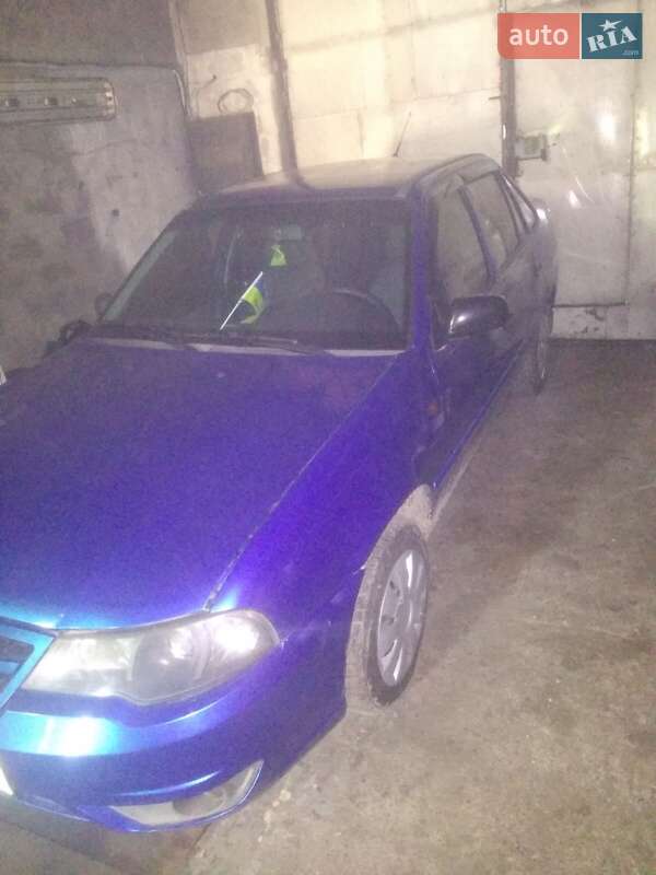 Седан Daewoo Nexia 2010 в Славутиче