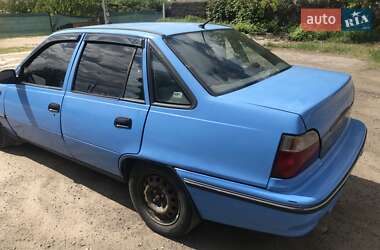 Седан Daewoo Nexia 2006 в 