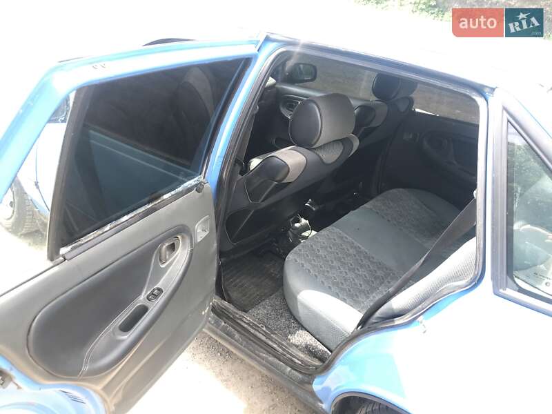 Седан Daewoo Nexia 2006 в Виннице