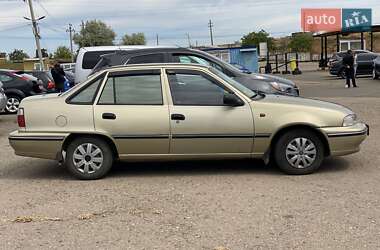 Седан Daewoo Nexia 2007 в 