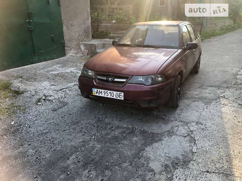 Седан Daewoo Nexia 2011 в Киеве