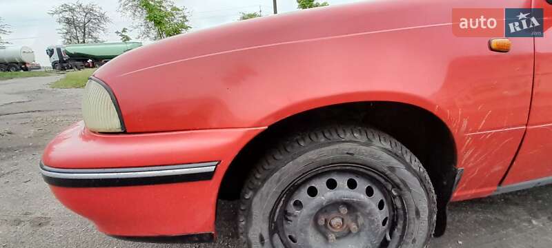 Седан Daewoo Nexia 2007 в Измаиле