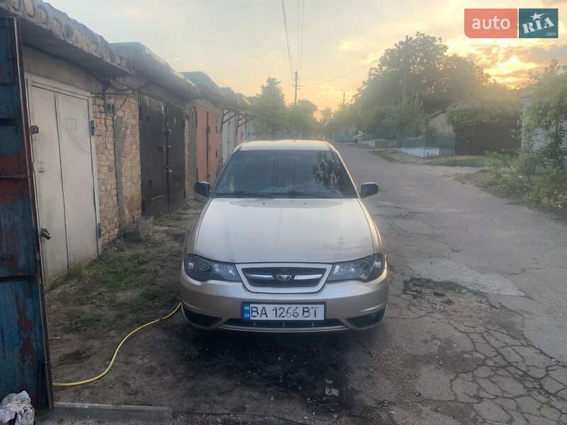 Седан Daewoo Nexia 2008 в Кропивницькому