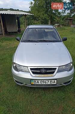 Седан Daewoo Nexia 2012 в 