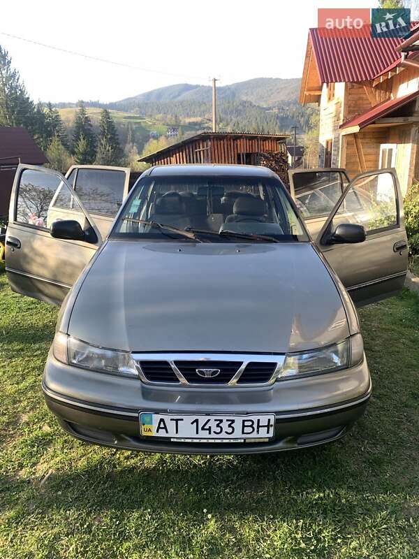 Седан Daewoo Nexia 2004 в Івано-Франківську