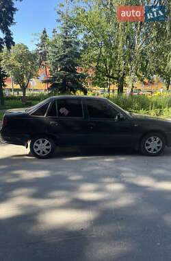 Седан Daewoo Nexia 2010 в 