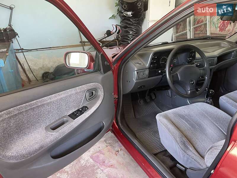 Седан Daewoo Nexia 1995 в Запорожье фото 5 Седан Daewoo Nexia 1995 в Запорожье
