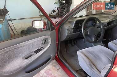 Седан Daewoo Nexia 1995 в 