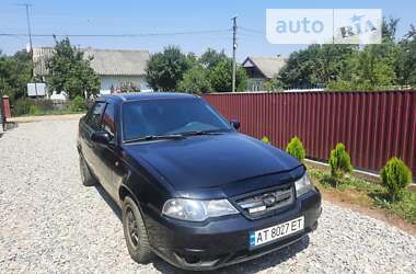 Седан Daewoo Nexia 2009 в Калуше